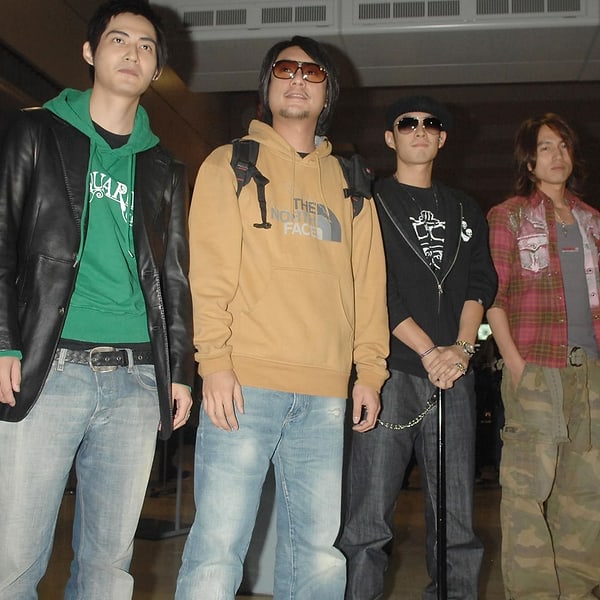 F4