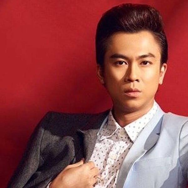 Hồ Việt Trung